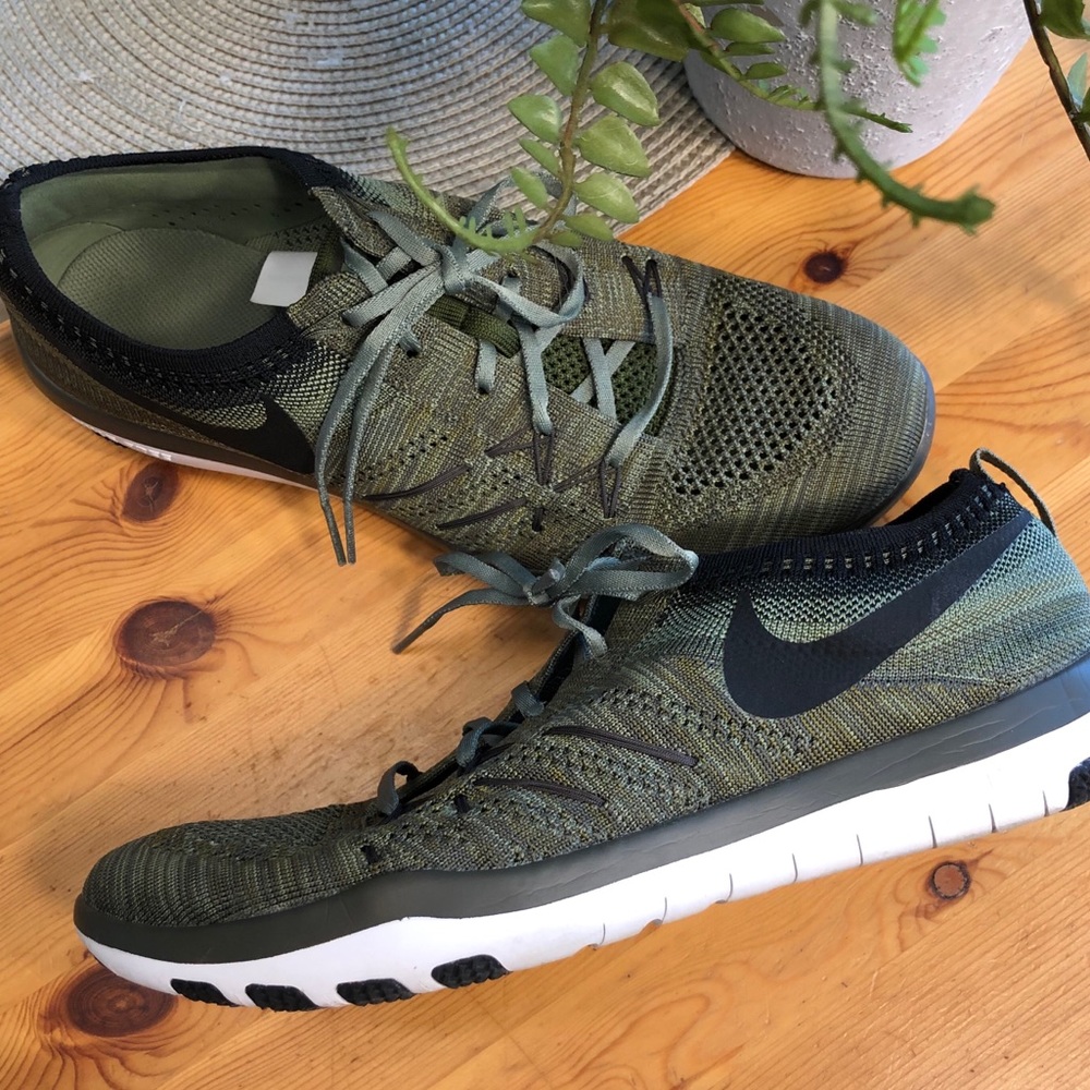 SOLD Nike Free FlyKnit Training Shoes Green/Black